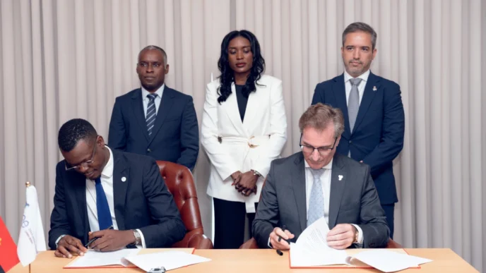African Bank of Oman assina Memorando com Zona Económica Especial para apoio ao investimento